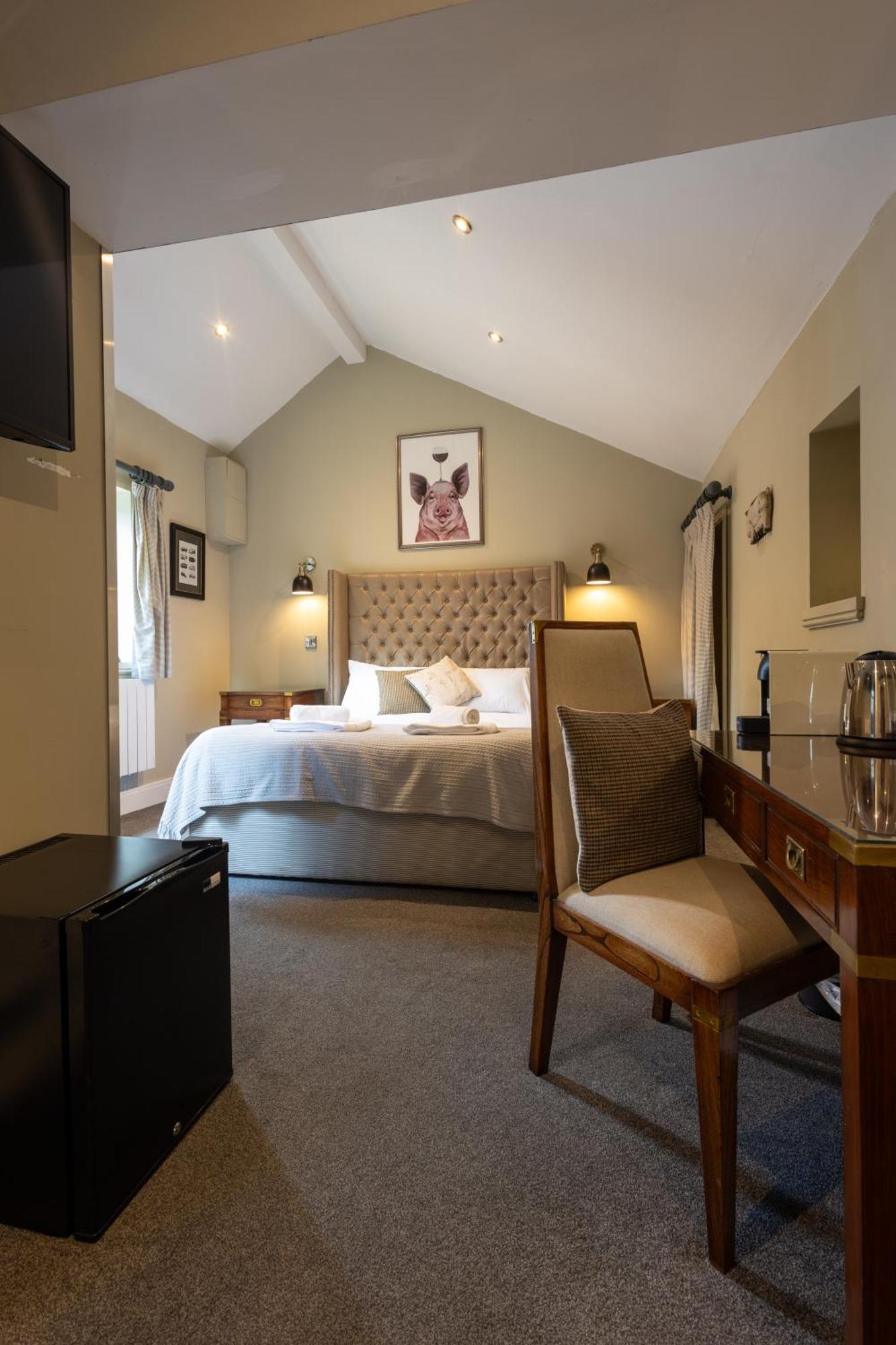 The Lower Buck Inn Клитеро Екстериор снимка