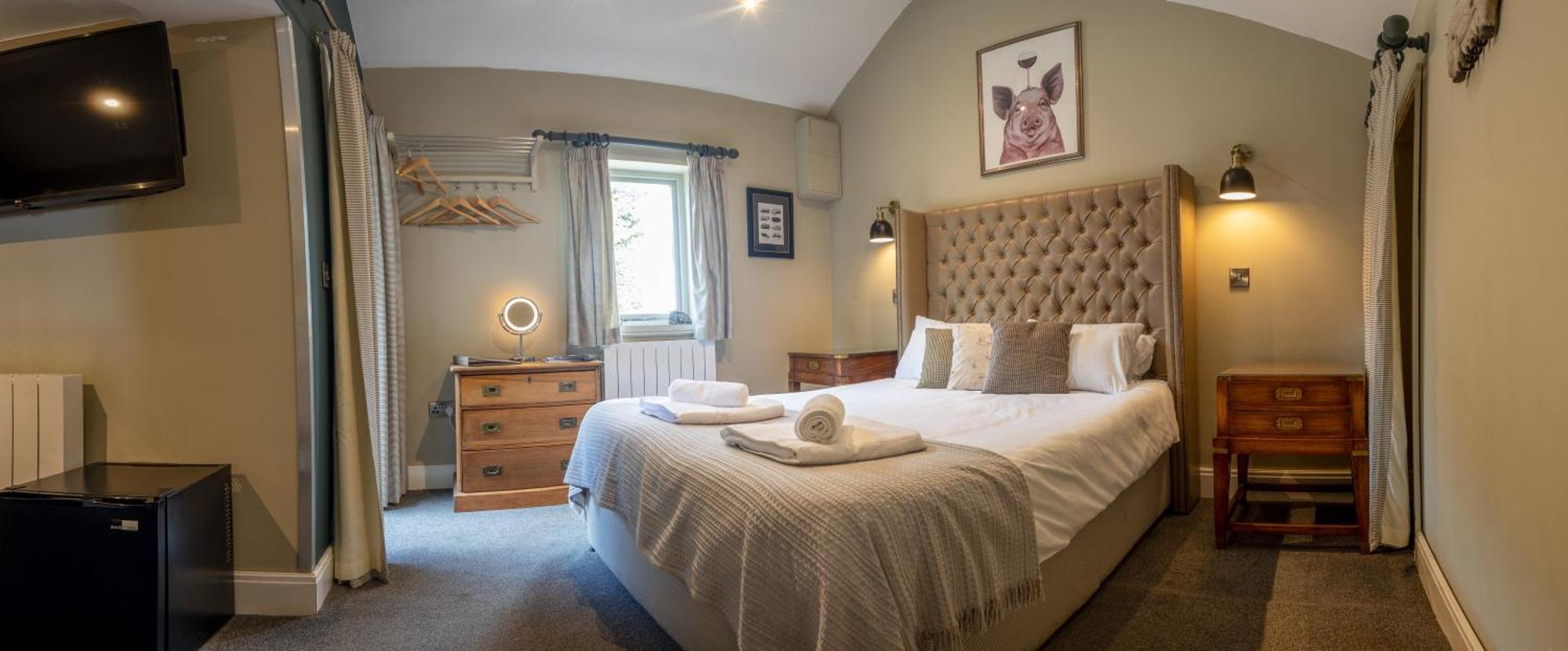 The Lower Buck Inn Клитеро Екстериор снимка